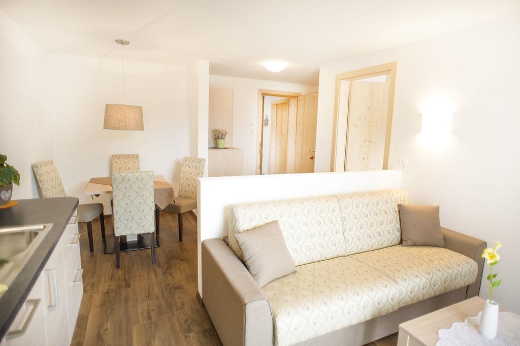 Appartement Pruensterhof Schenna Chambre photo